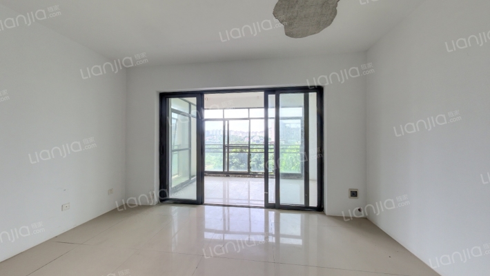 凤岭·新新家园A区二手房实景图