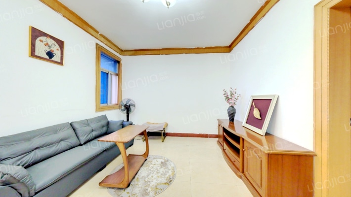 法院家属区二手房实景图