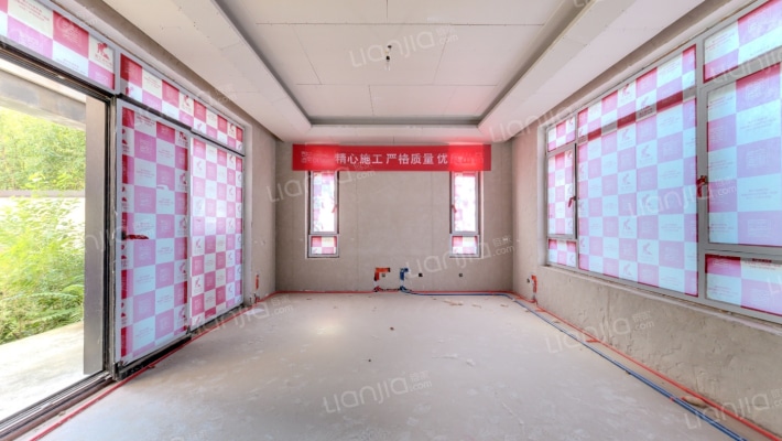 棠颂别墅二手房实景图