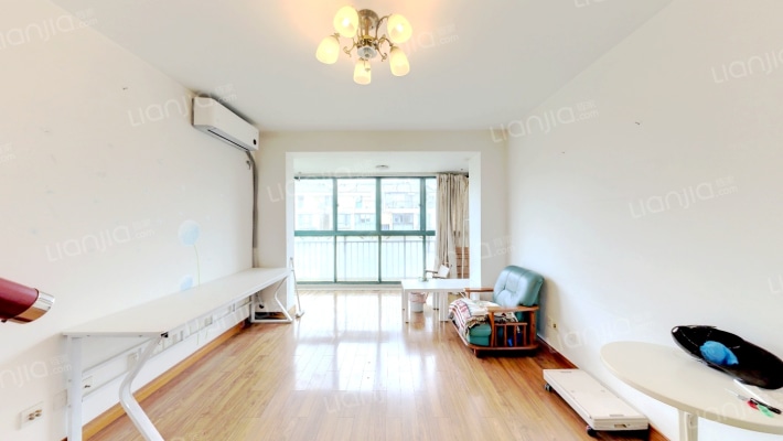 东方滨港园二手房实景图