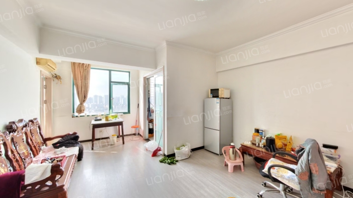 璞金公寓二手房实景图