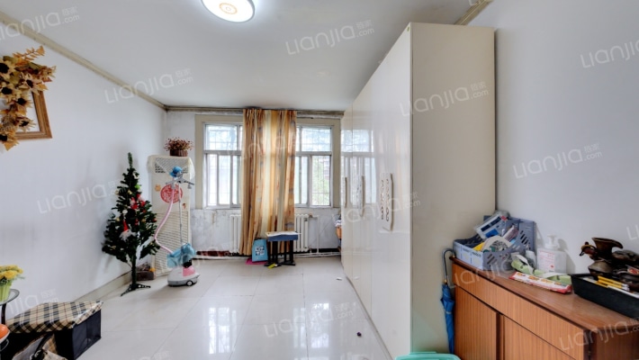 保险公司家属楼二手房实景图