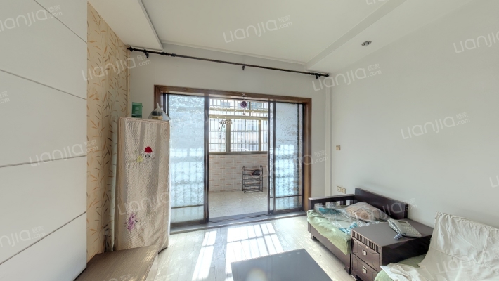 龙山景苑二手房实景图