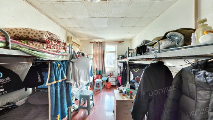 春星里二手房实景图