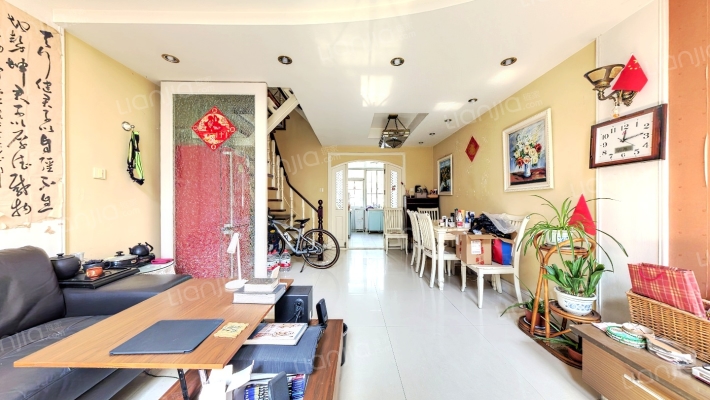 国际艺术村二手房实景图