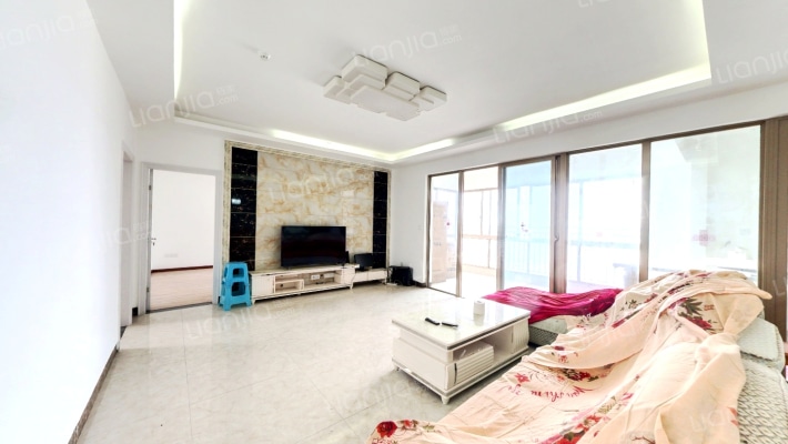 花果园L1区二手房实景图