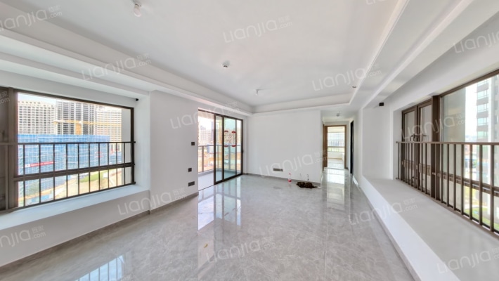 鸿荣源珈誉府二手房实景图