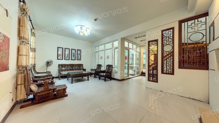 逸泉山庄二手房实景图