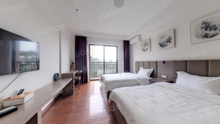 保利翡翠山二手房实景图