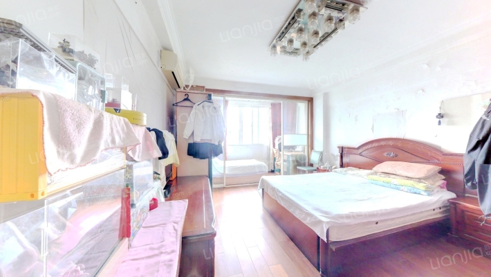 飞虹路1047弄二手房实景图