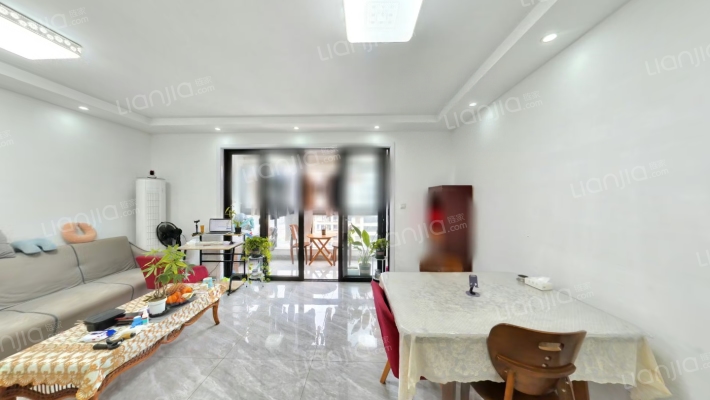 高尔夫鑫城二手房实景图