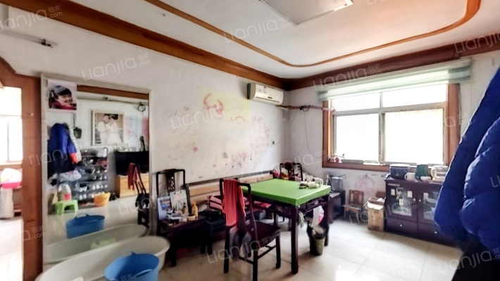 印刷厂小区二手房实景图