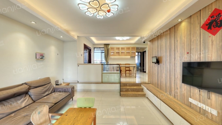 荣泰河庭C区二手房实景图