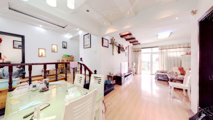 鸿恩丽舍二手房实景图