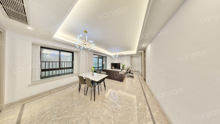 重庆天地翡翠湖山二手房实景图