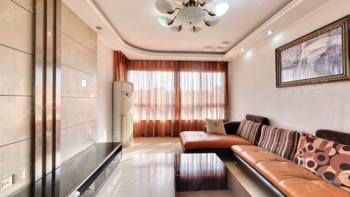 金马珠江苑一区二手房实景图