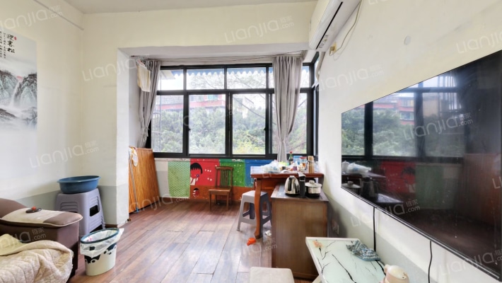 青华路20号二手房实景图