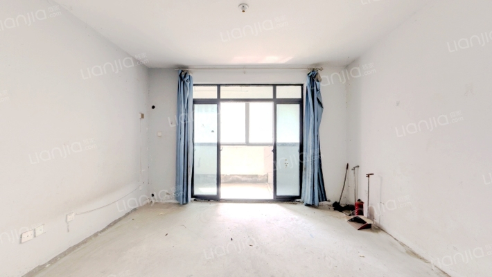 堰湖山庄西区二手房实景图