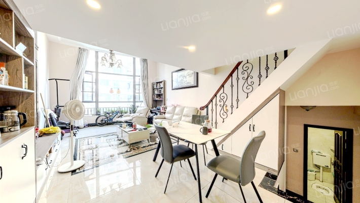 昆仑华庭二手房实景图