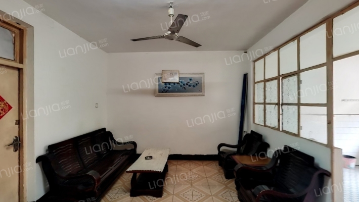 市科委家属院二手房实景图