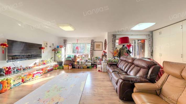 锋尚国际公寓二手房实景图