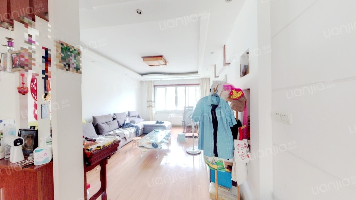 秀峰华庭二手房实景图