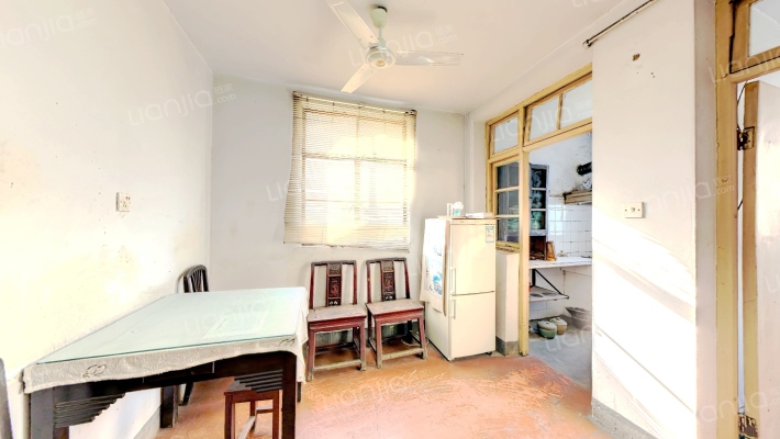 东蒋家场二手房实景图