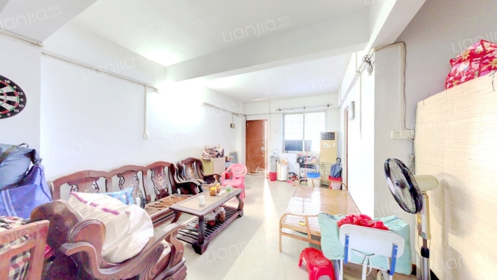 贤兴路3号二手房实景图