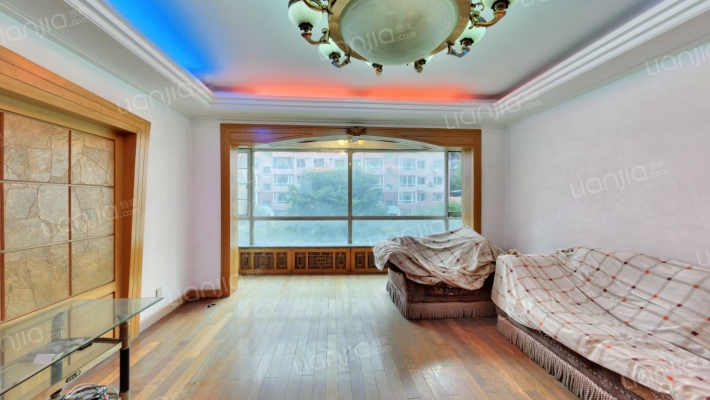 水岸雅居二手房实景图