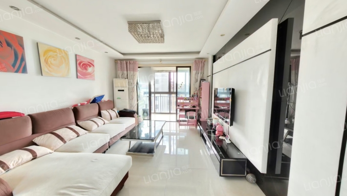 新城翡翠湾二手房实景图