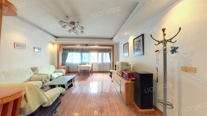 少管所宿舍二手房实景图