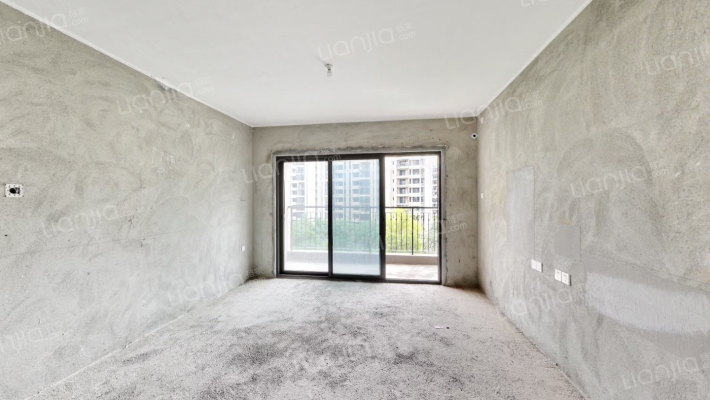 华发依山郡二期二手房实景图