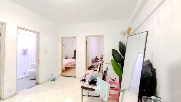 沪士小区二手房实景图