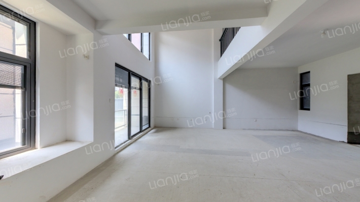 鲁能枕湖雅苑二手房实景图