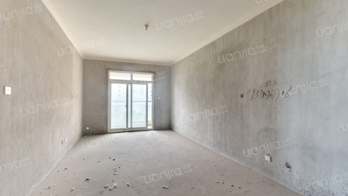 山湖鸿辉苑二手房实景图