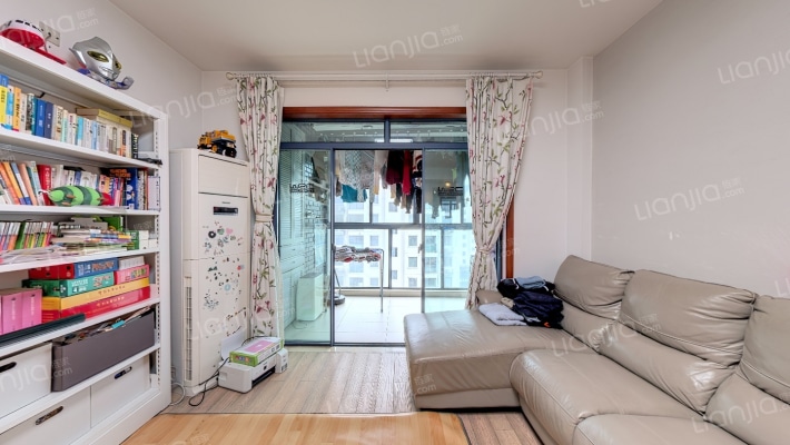 江南景苑北区二手房实景图