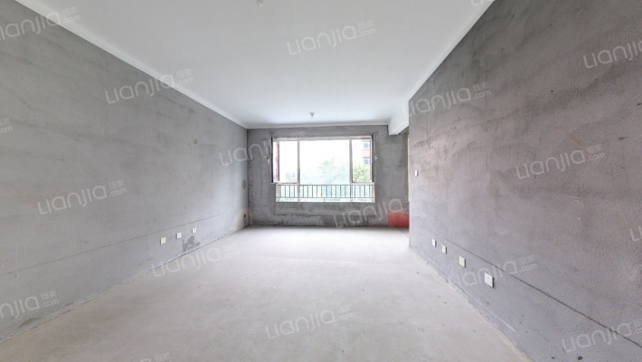 新正泰世茂府二手房实景图