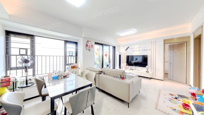 保利湾上二手房实景图