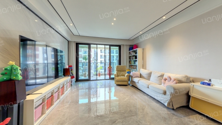 万科君逸二手房实景图