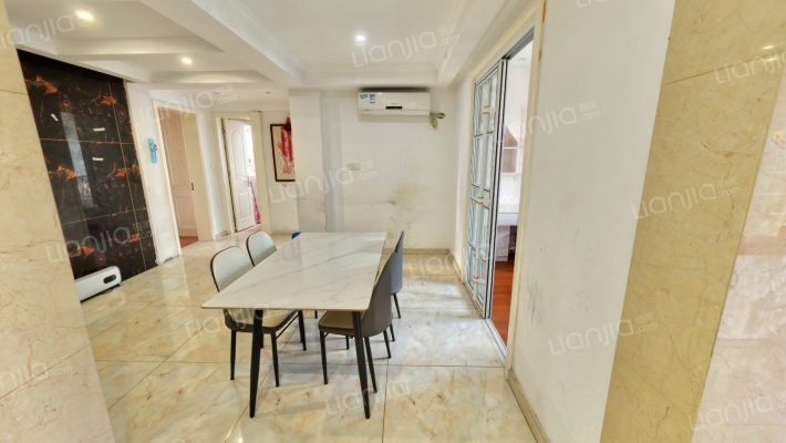 三里墩花苑三期二手房实景图