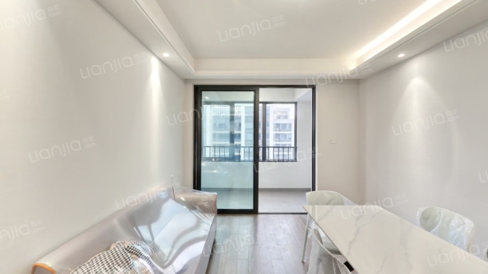 玖华府二手房实景图