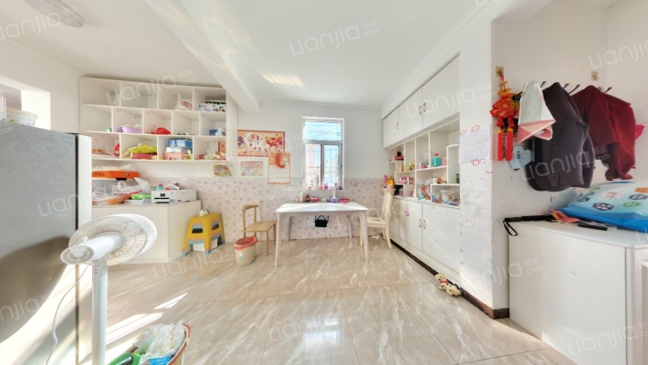 附中宿舍二手房实景图