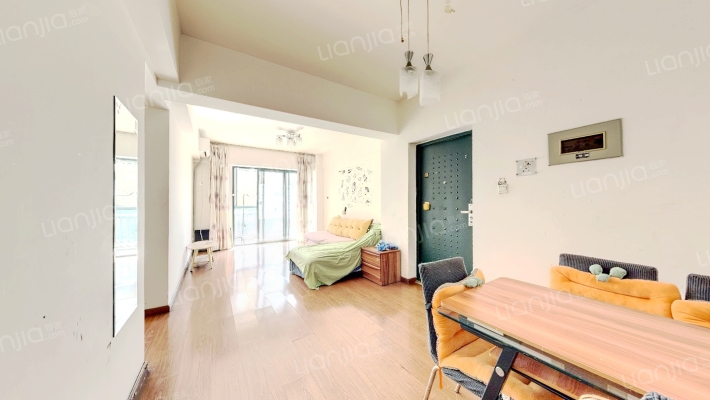 大城小居二手房实景图