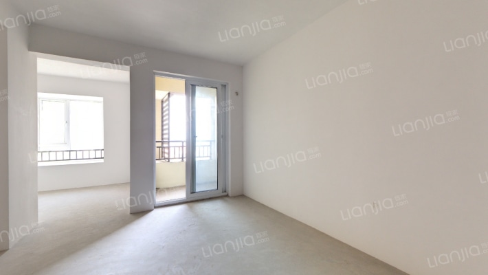 远洋心汉口御峰二手房实景图