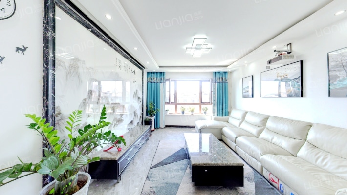 亚泰山语湖二手房实景图