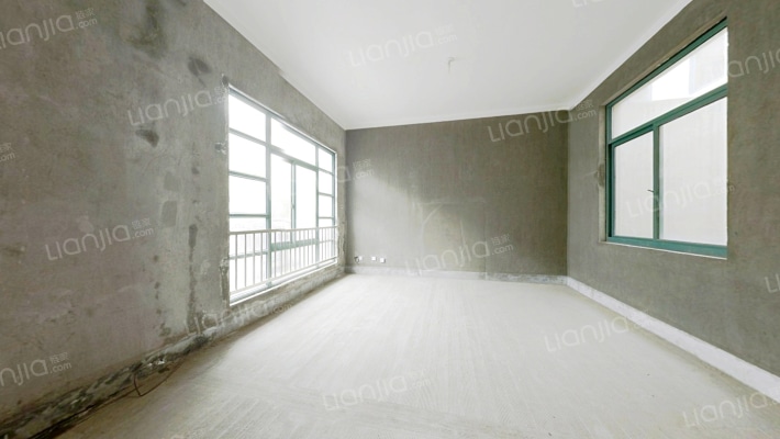 名爵府二手房实景图