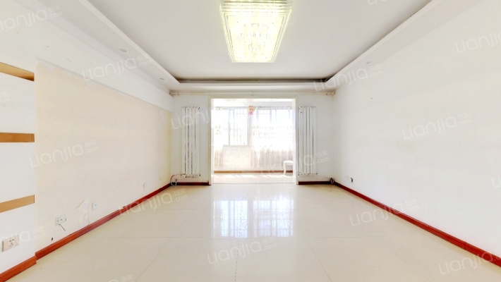 景龙洋楼二手房实景图