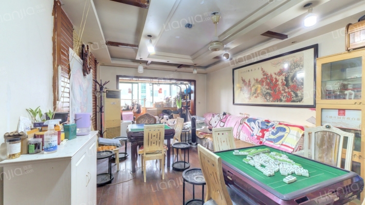 东方名园二手房实景图