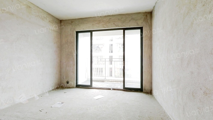 高明和富家园二手房实景图