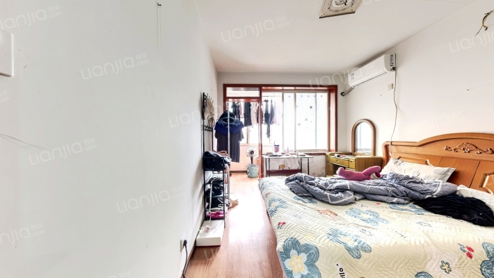 滨河路二手房实景图